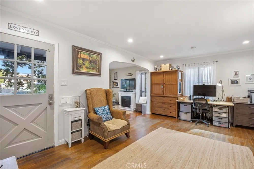 509 S Seaward Ventura, CA 93003