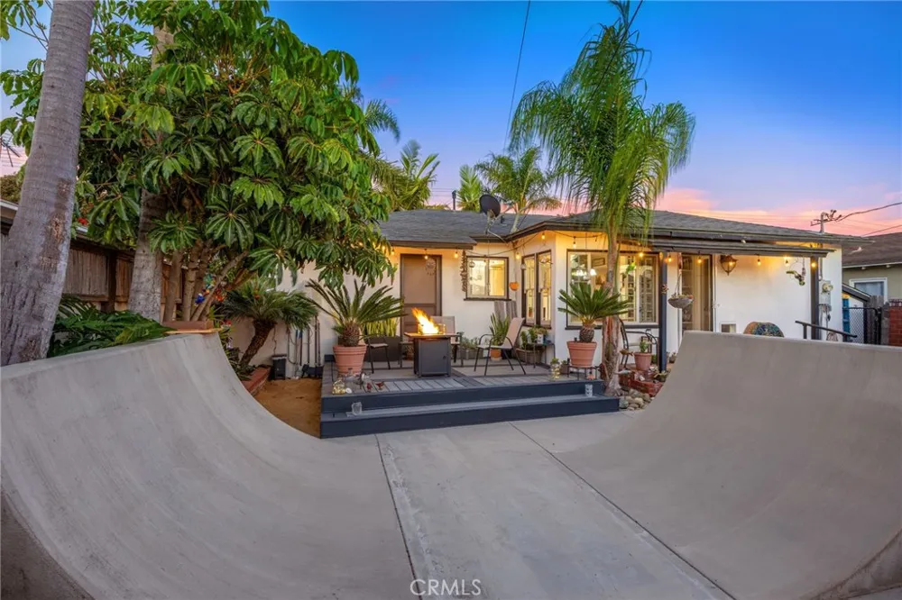 509 S Seaward Ventura, CA 93003