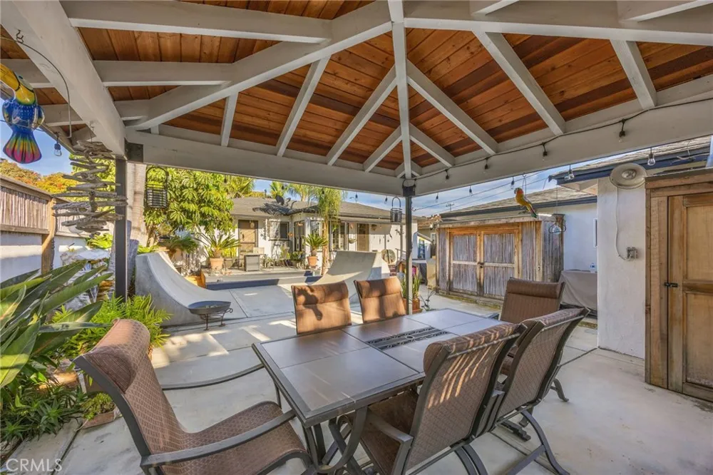 509 S Seaward Ventura, CA 93003
