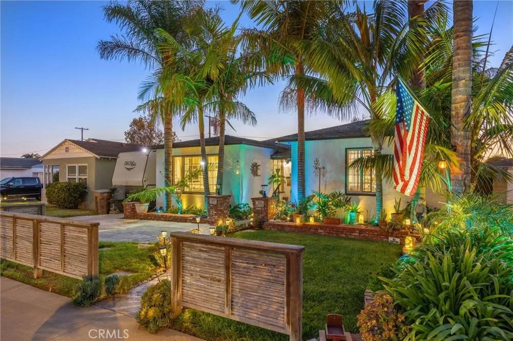 509 S Seaward Ventura, CA 93003