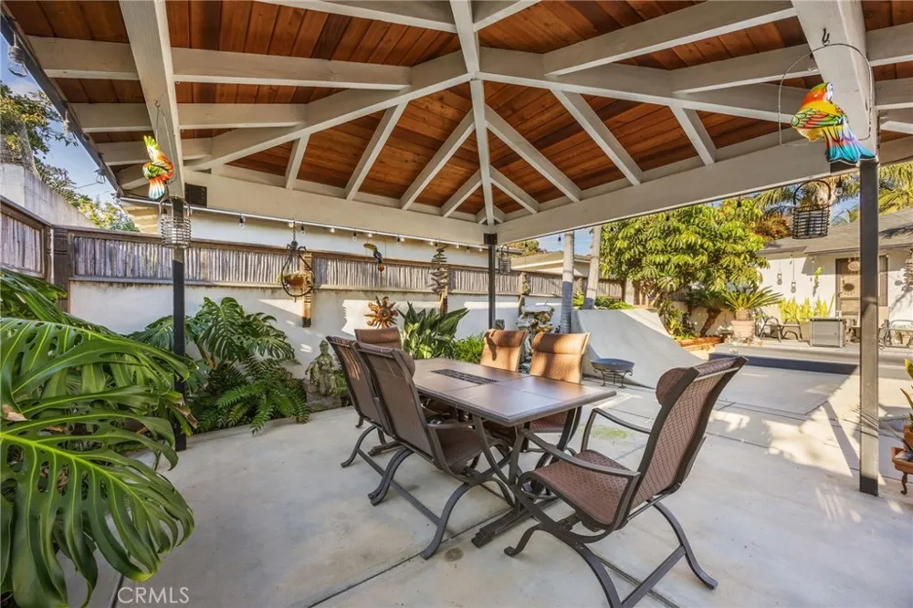 509 S Seaward Ventura, CA 93003