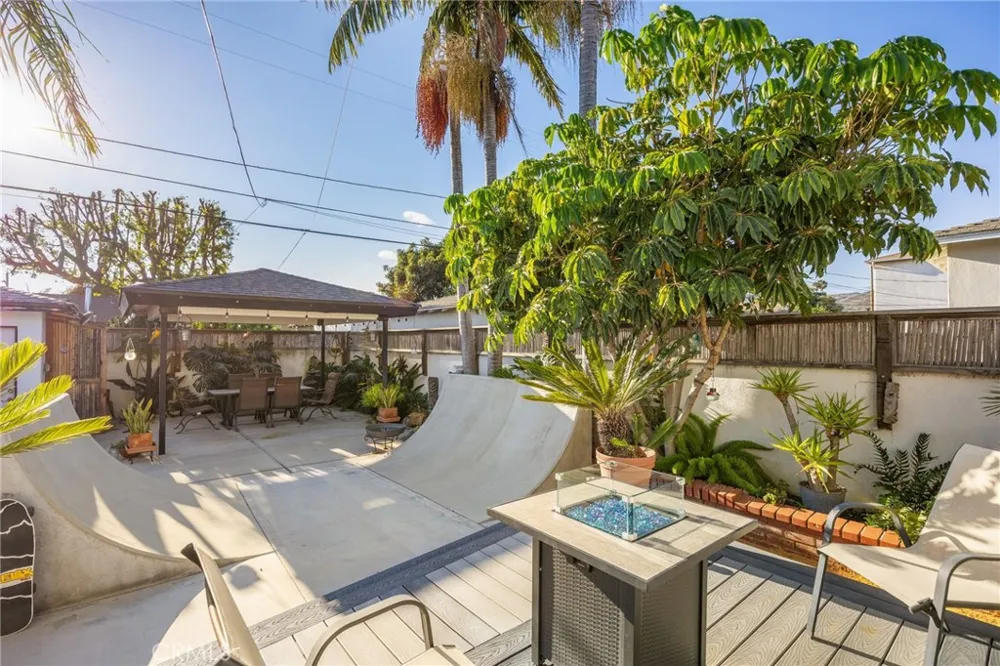 509 S Seaward Ventura, CA 93003