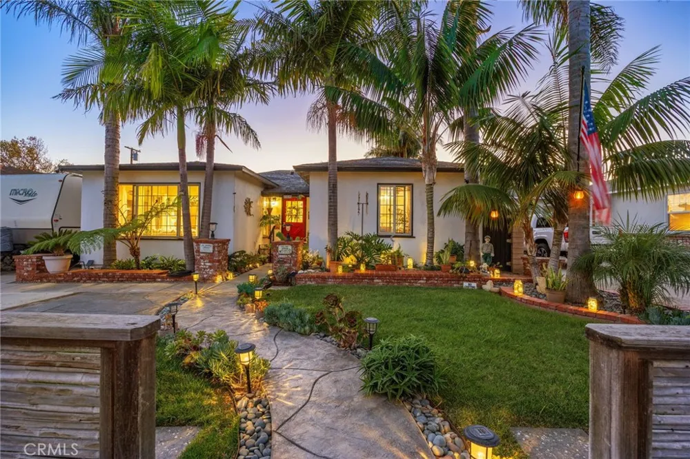 509 S Seaward Ventura, CA 93003