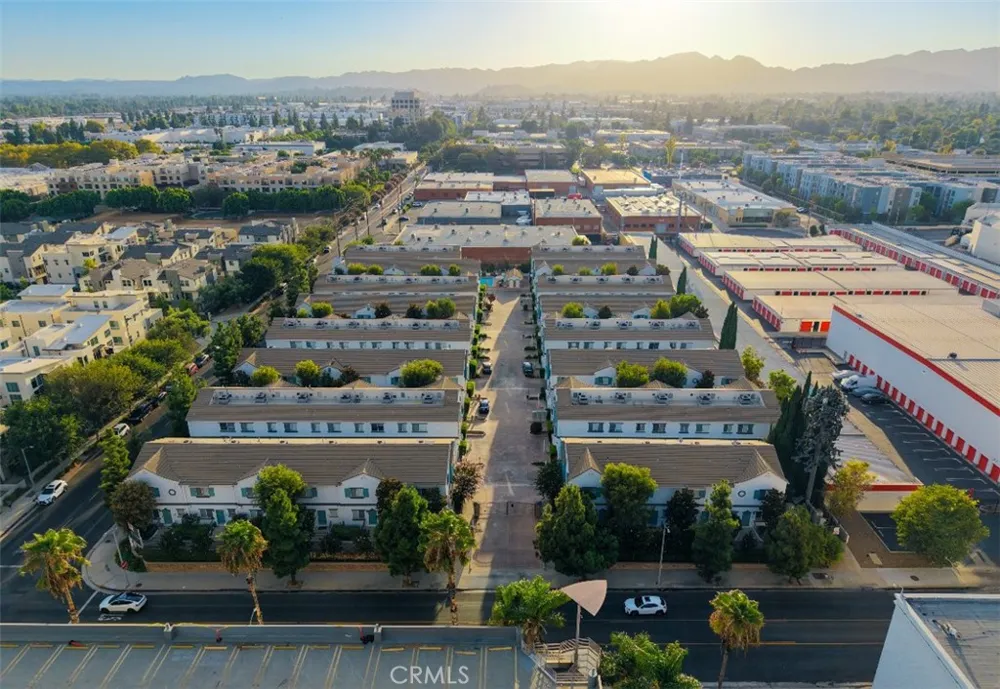 9301 Shirley Avenue #16 Northridge, CA 91324