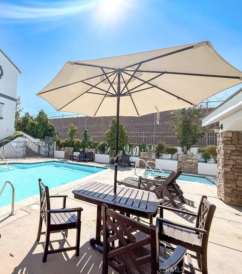 9301 Shirley Avenue #16 Northridge, CA 91324