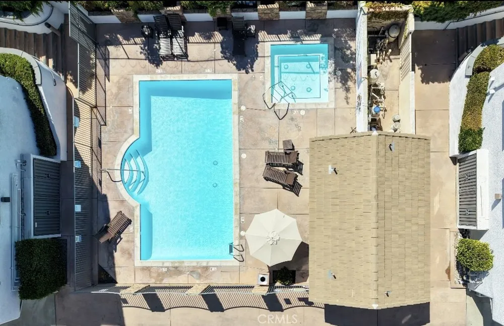 9301 Shirley Avenue #16 Northridge, CA 91324
