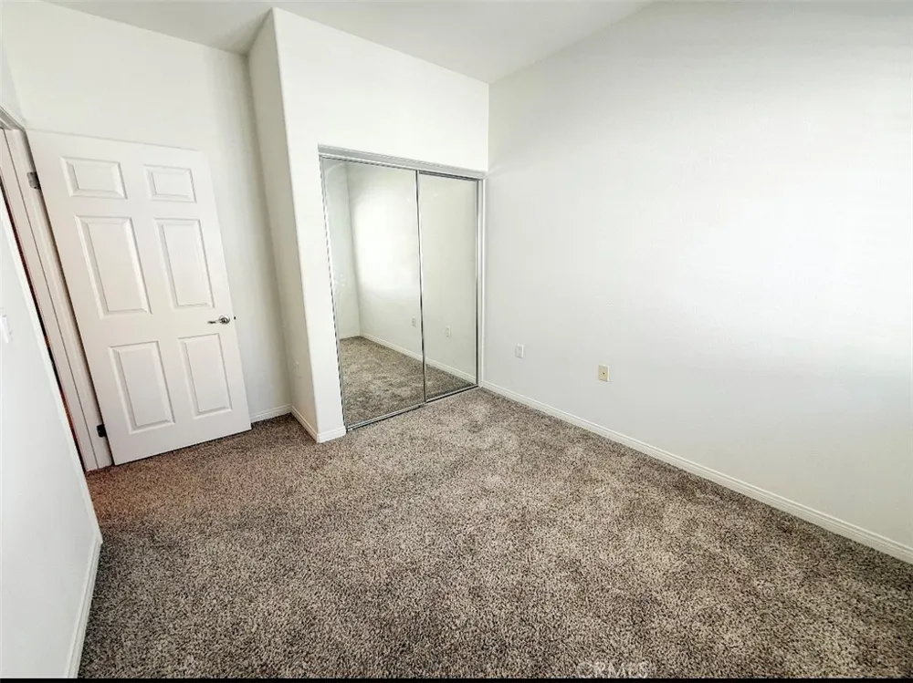 9301 Shirley Avenue #16 Northridge, CA 91324