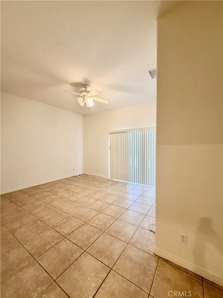 4892 Merlyn Street Hemet, CA 92544