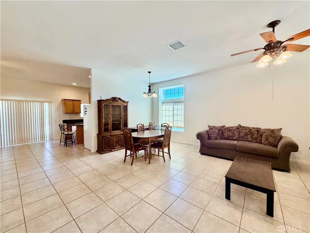 4892 Merlyn Street Hemet, CA 92544