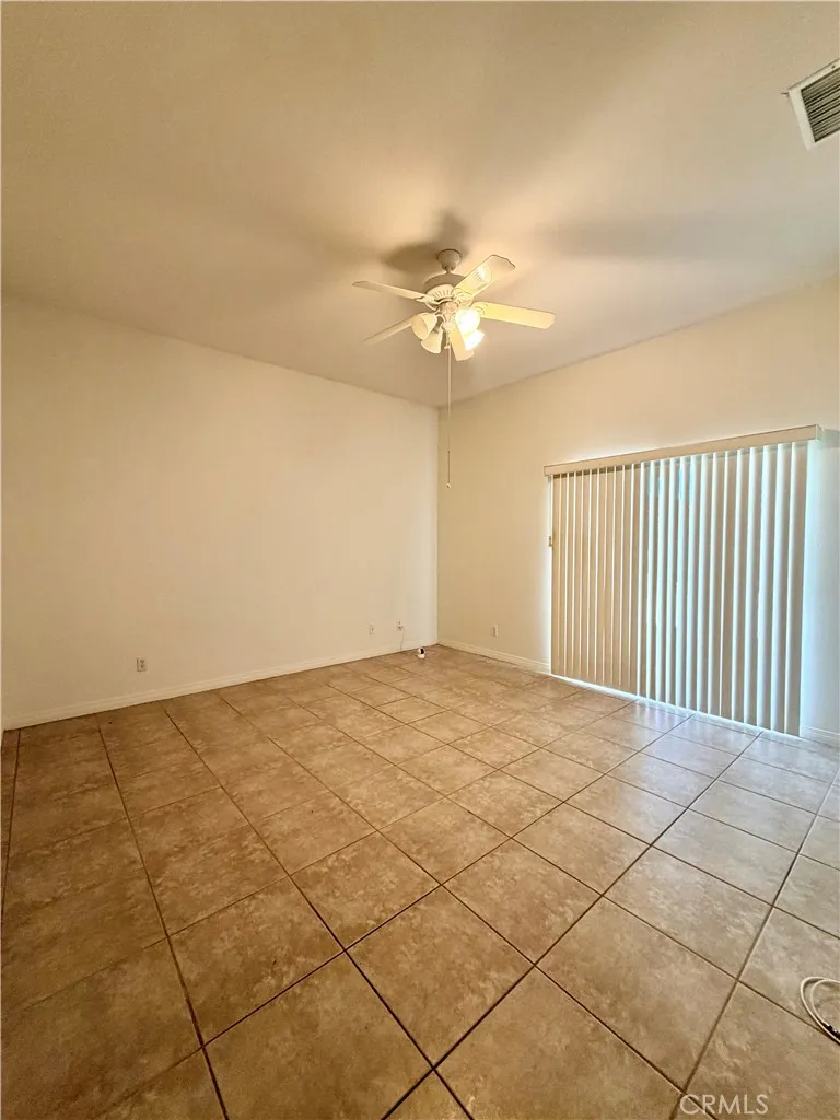 4892 Merlyn Street Hemet, CA 92544