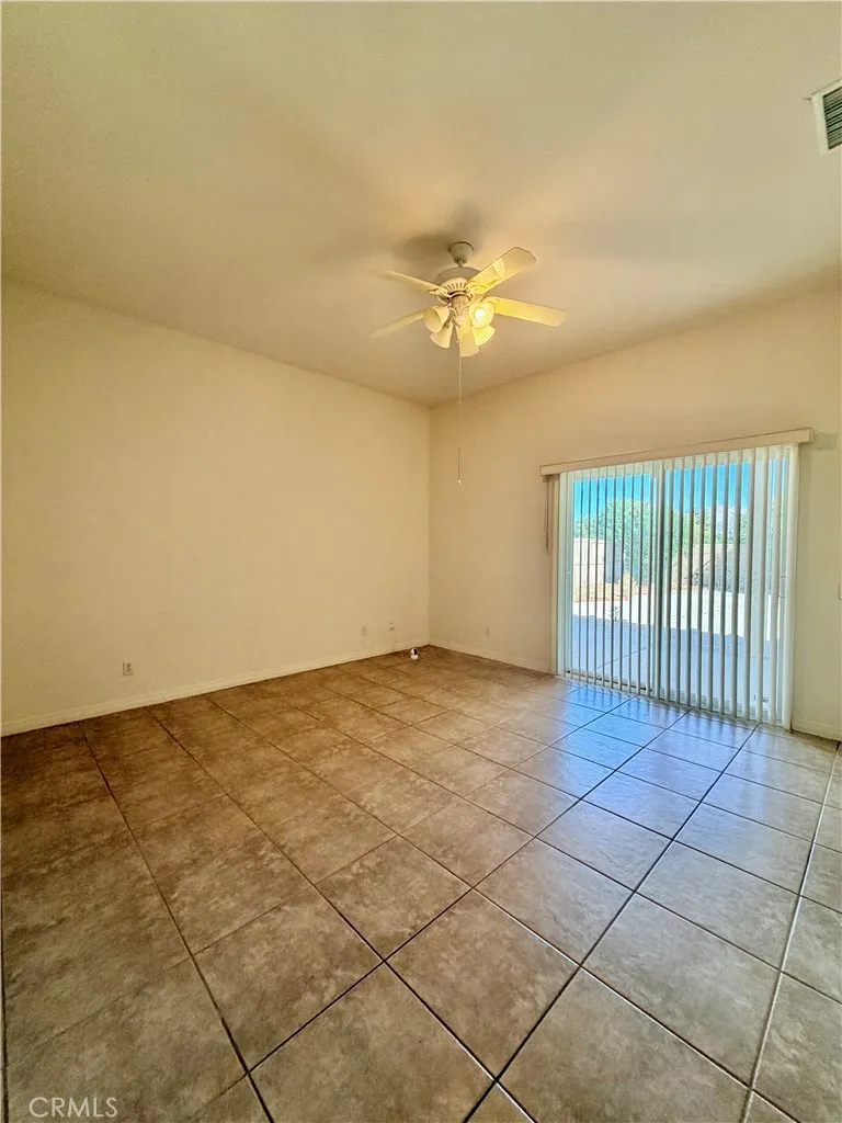 4892 Merlyn Street Hemet, CA 92544