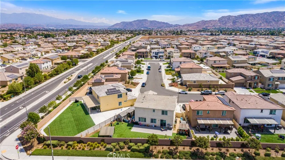 15503 Crusader Moreno Valley, CA 92551