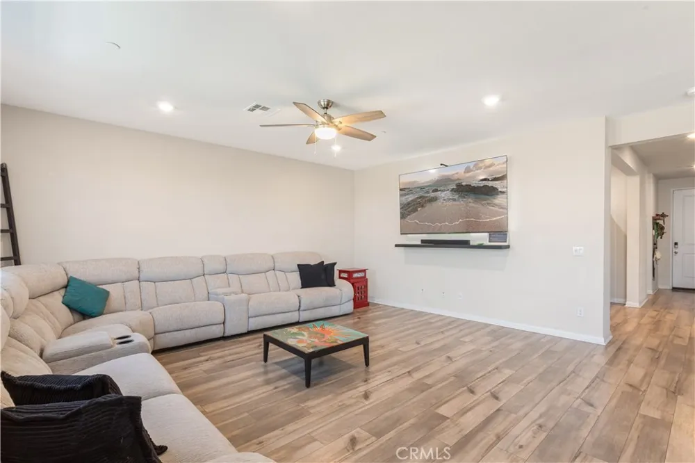15503 Crusader Moreno Valley, CA 92551