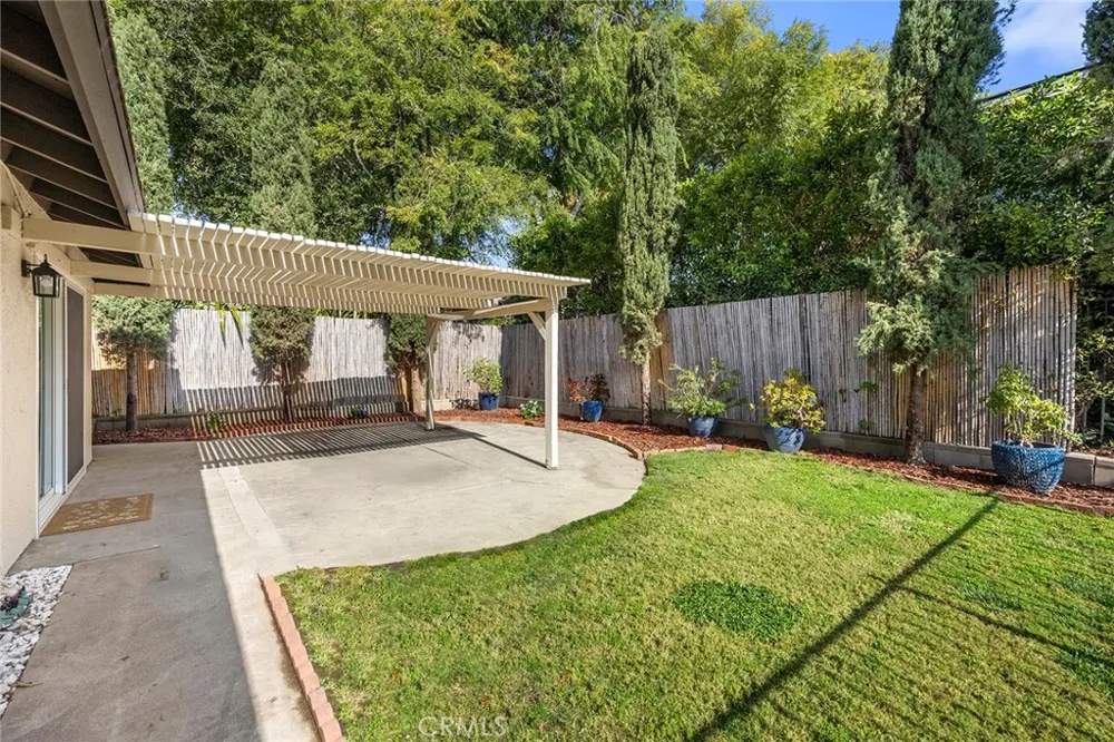 369 San Juan Way La Canada Flintridge, CA 91011
