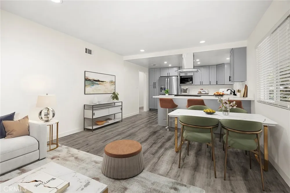 369 San Juan Way La Canada Flintridge, CA 91011