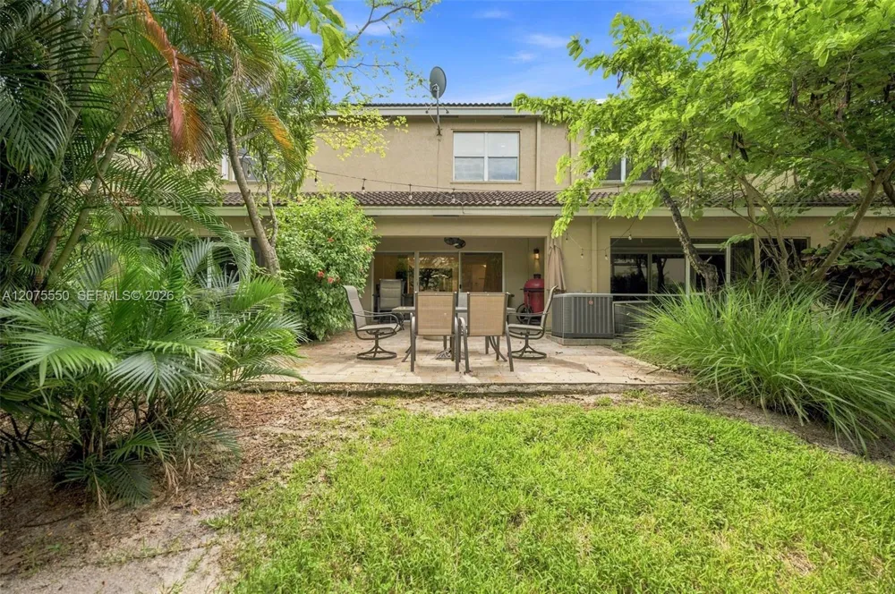 355 SW 121st Ave #355 Pembroke Pines, FL 33025
