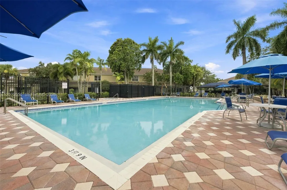 355 SW 121st Ave #355 Pembroke Pines, FL 33025
