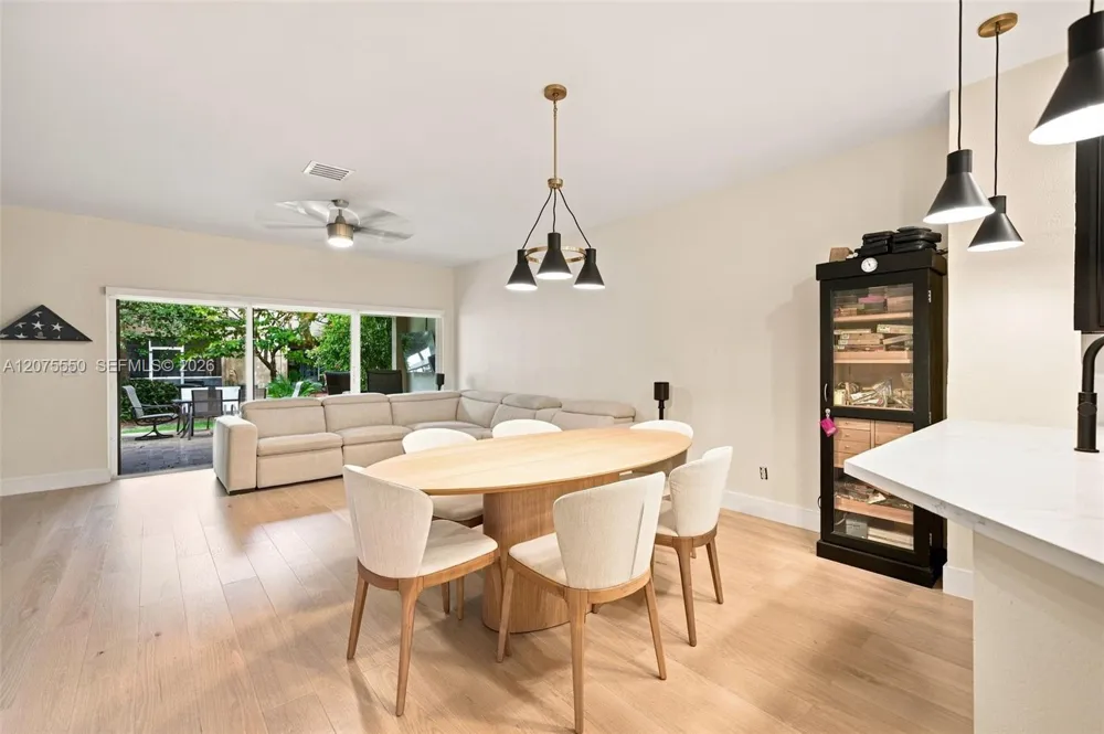 355 SW 121st Ave #355 Pembroke Pines, FL 33025