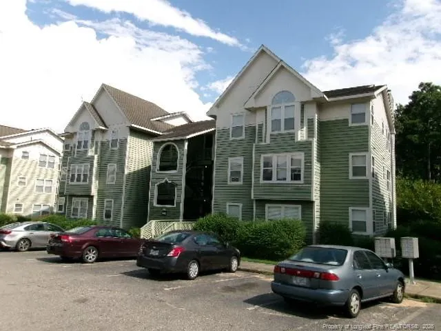 942 Stewarts Creek Drive #1 Fayetteville, NC 28314
