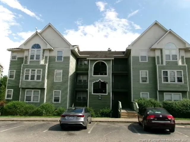 942 Stewarts Creek Drive #1 Fayetteville, NC 28314