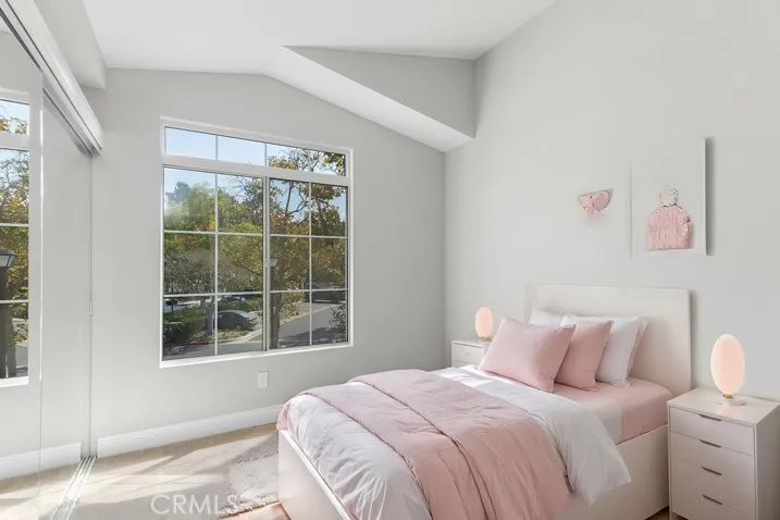 16 Chaumont Circle Lake Forest, CA 92610