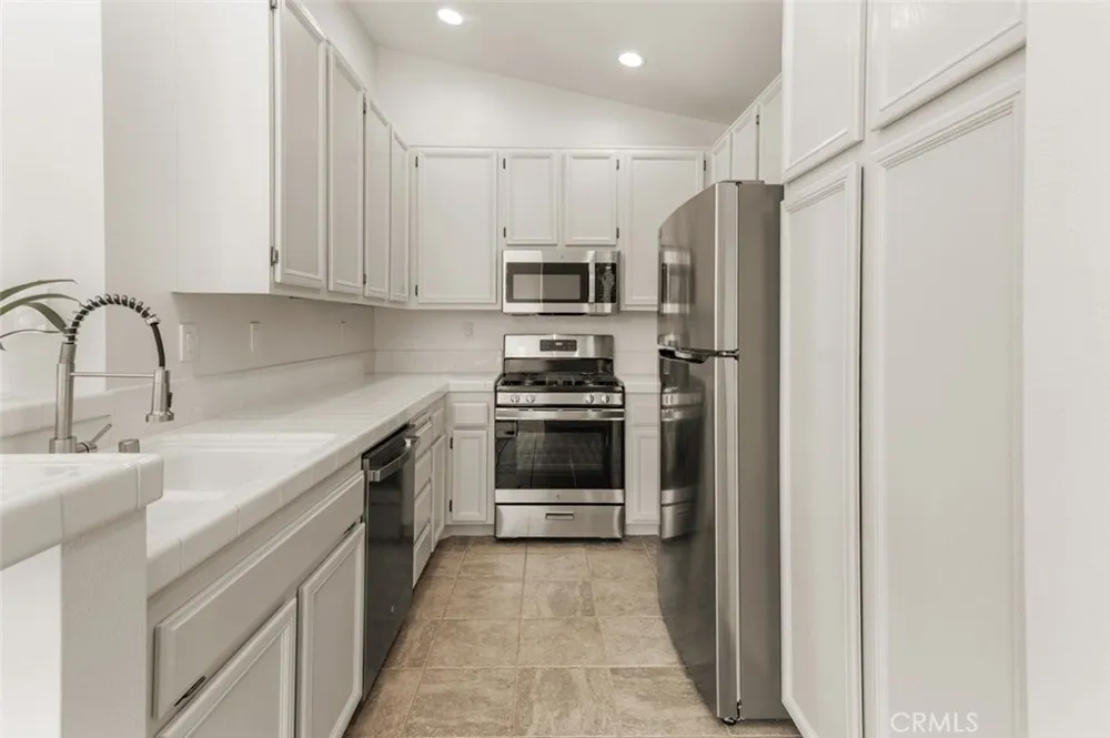 16 Chaumont Circle Lake Forest, CA 92610
