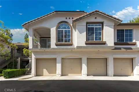 16 Chaumont Circle