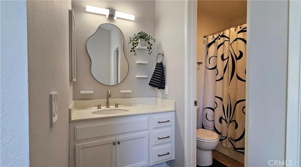 16 Chaumont Circle Lake Forest, CA 92610