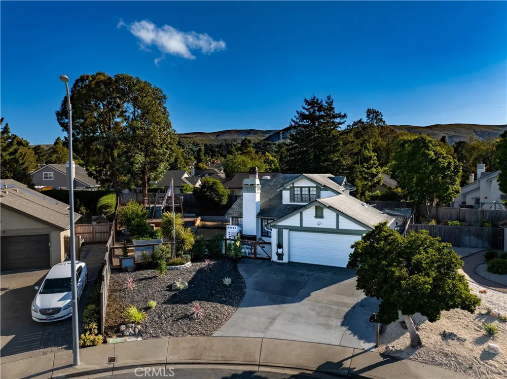 873 Escuela Court San Luis Obispo, CA 93405
