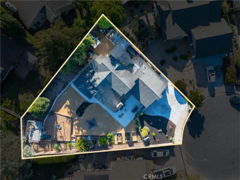 873 Escuela Court San Luis Obispo, CA 93405