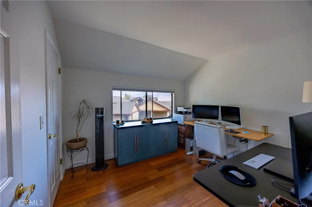 873 Escuela Court San Luis Obispo, CA 93405