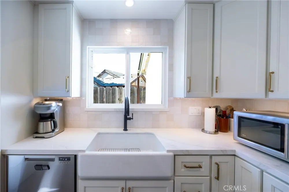 873 Escuela Court San Luis Obispo, CA 93405