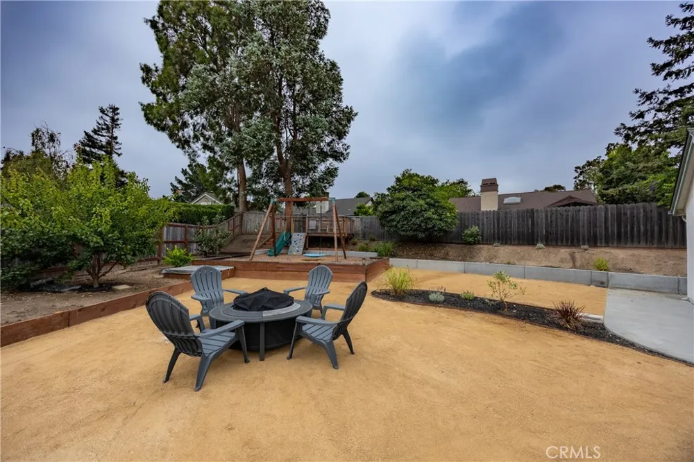 873 Escuela Court San Luis Obispo, CA 93405