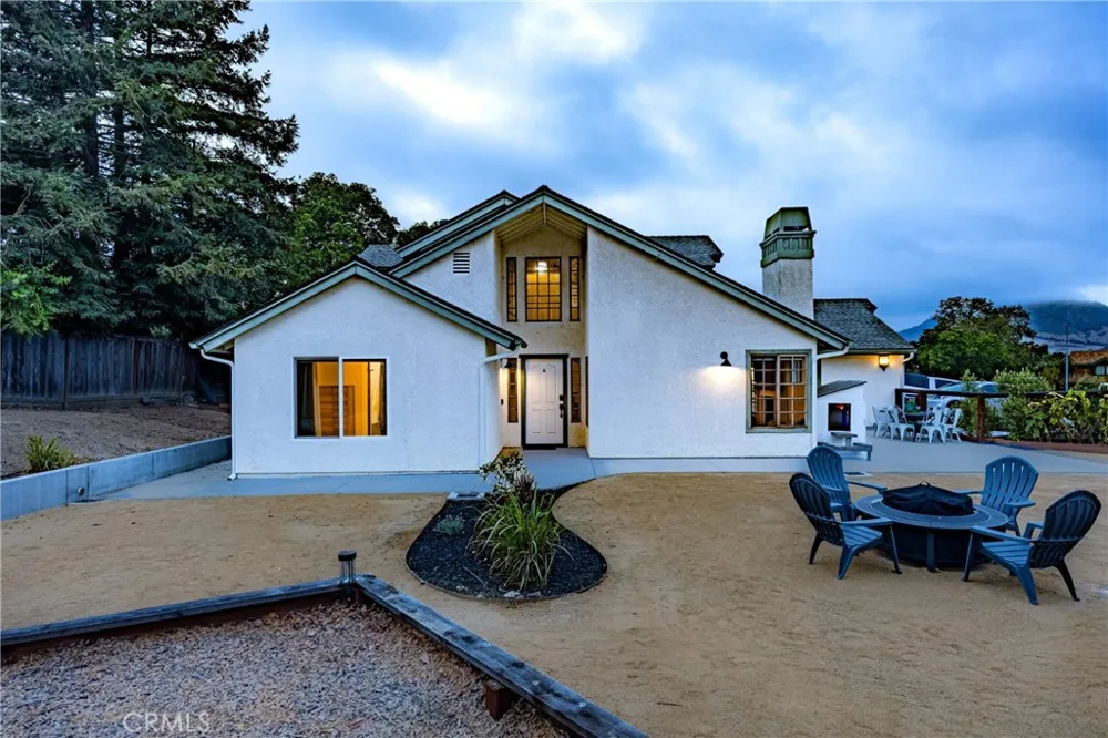 873 Escuela Court San Luis Obispo, CA 93405