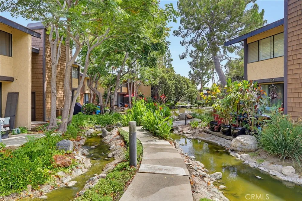 12750 Centralia #130 Lakewood, CA 90715
