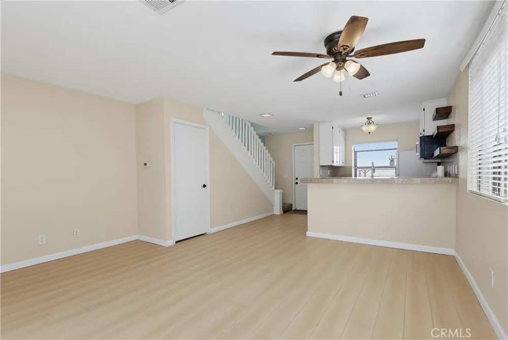 12750 Centralia #130 Lakewood, CA 90715