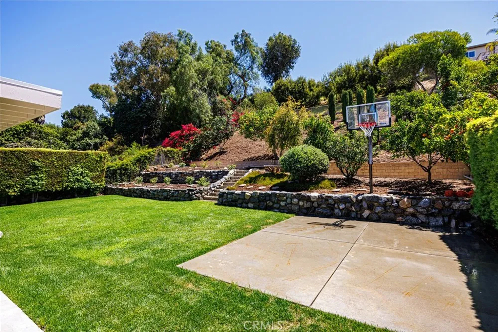27142 Cordero Mission Viejo, CA 92691