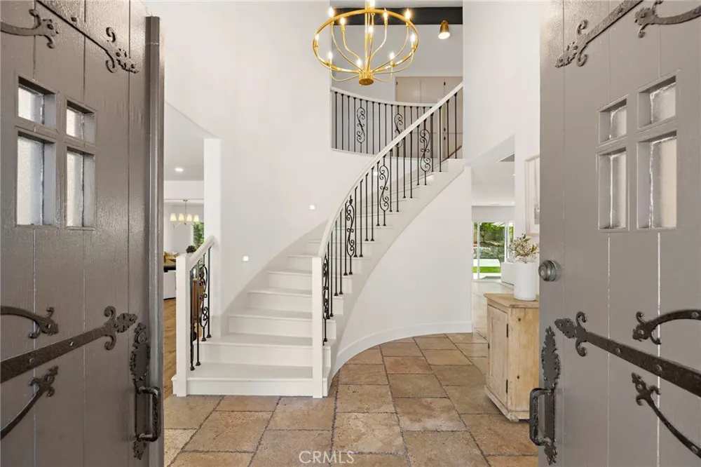 27142 Cordero Mission Viejo, CA 92691