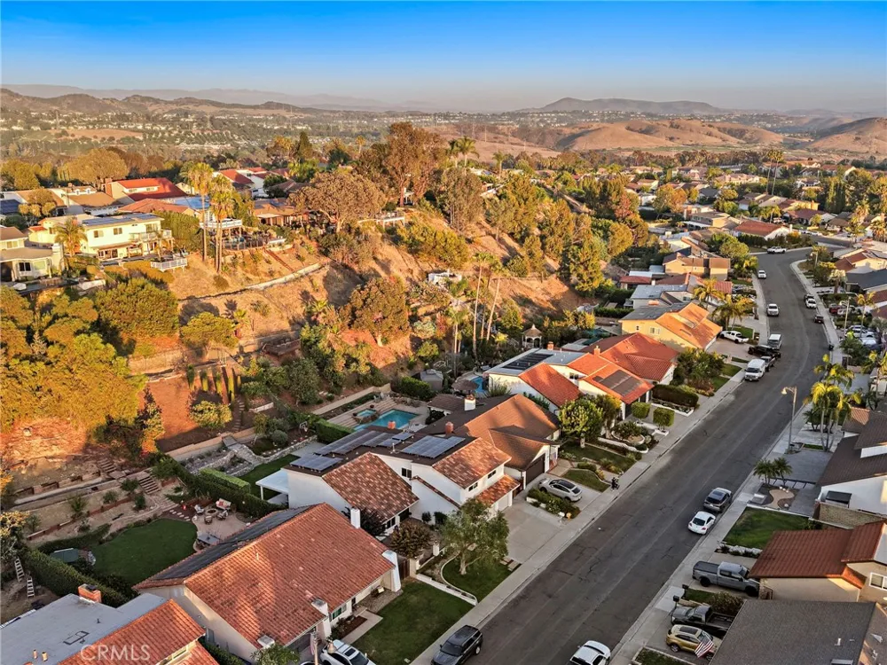 27142 Cordero Mission Viejo, CA 92691