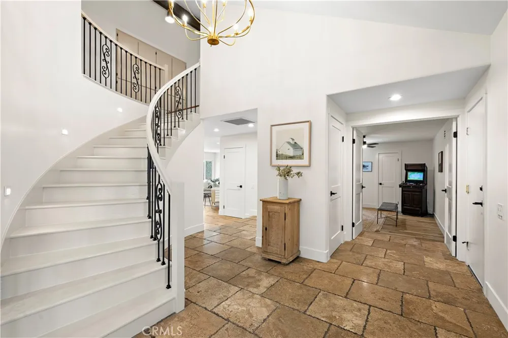 27142 Cordero Mission Viejo, CA 92691