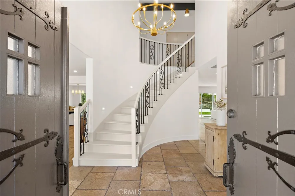 27142 Cordero Mission Viejo, CA 92691