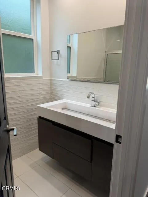 2748 Hollister Terrace #A Glendale, CA 91206