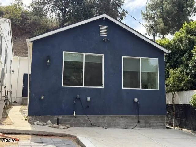 2748 Hollister Terrace #A Glendale, CA 91206