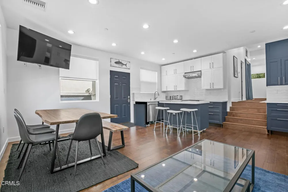 2748 Hollister Terrace #A Glendale, CA 91206