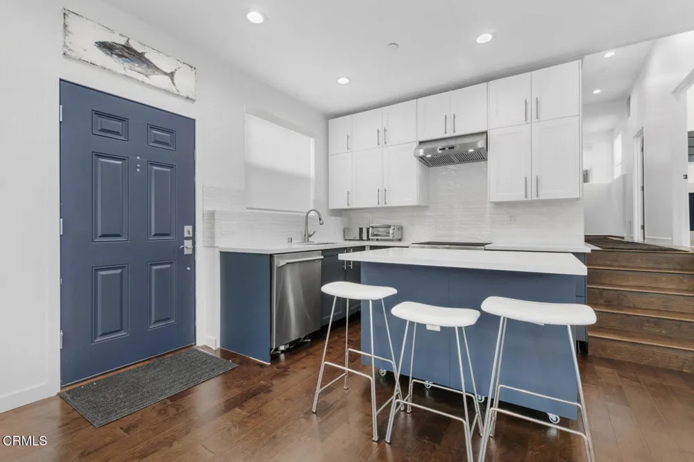 2748 Hollister Terrace #A Glendale, CA 91206