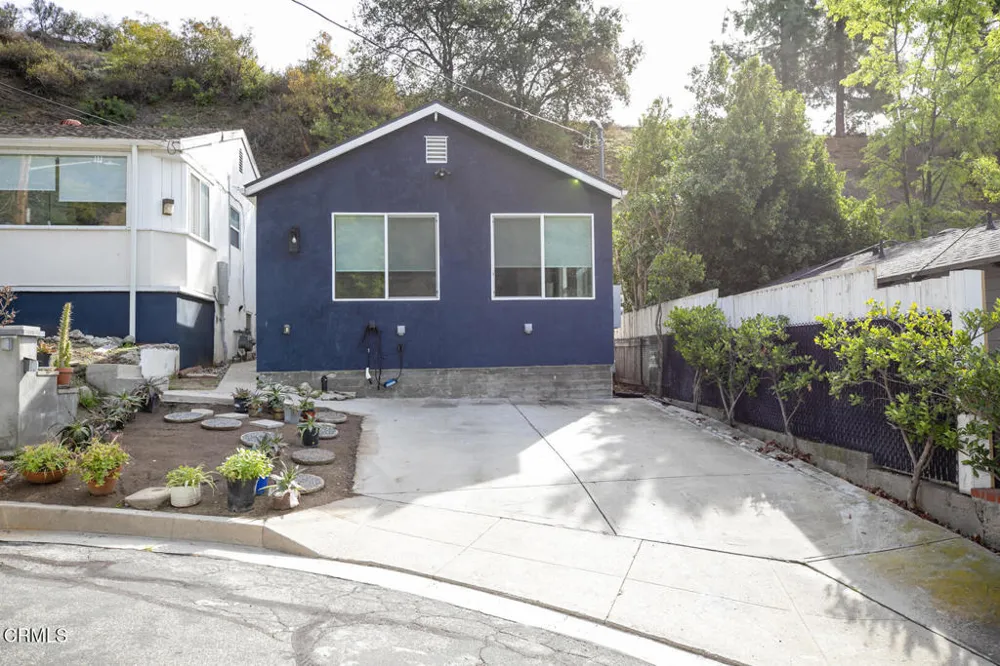 2748 Hollister Terrace #A Glendale, CA 91206