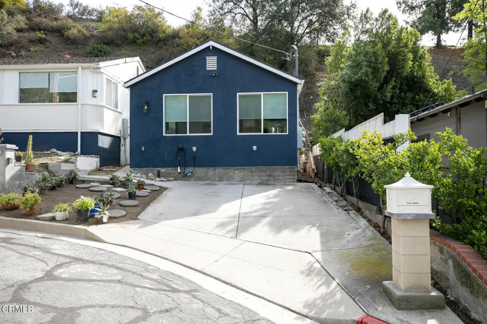 2748 Hollister Terrace #A Glendale, CA 91206