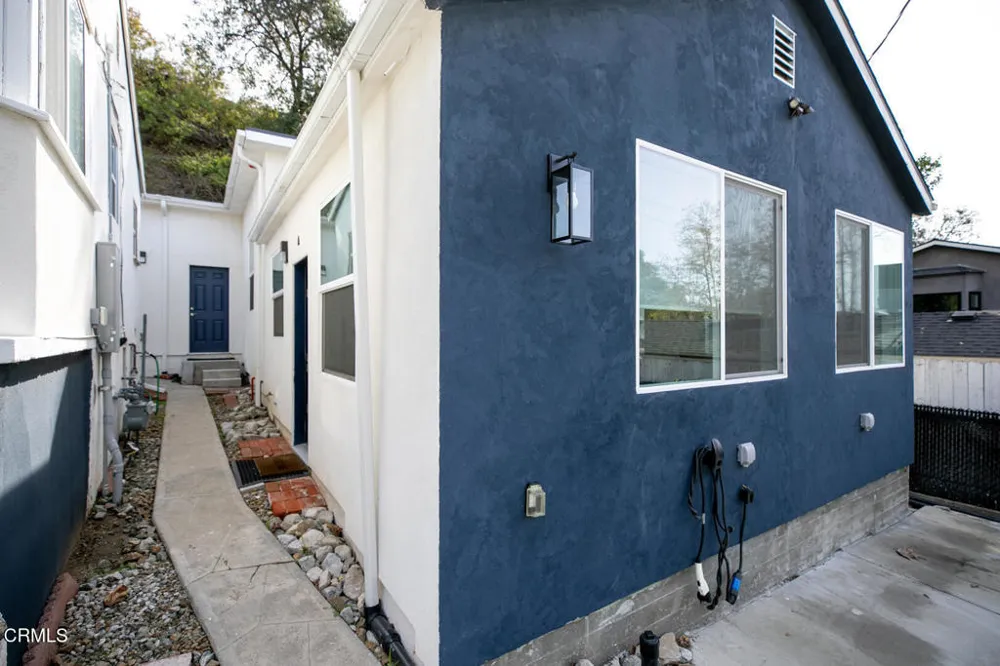 2748 Hollister Terrace #A Glendale, CA 91206