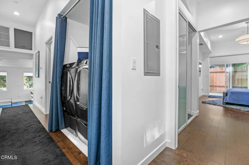 2748 Hollister Terrace #A Glendale, CA 91206