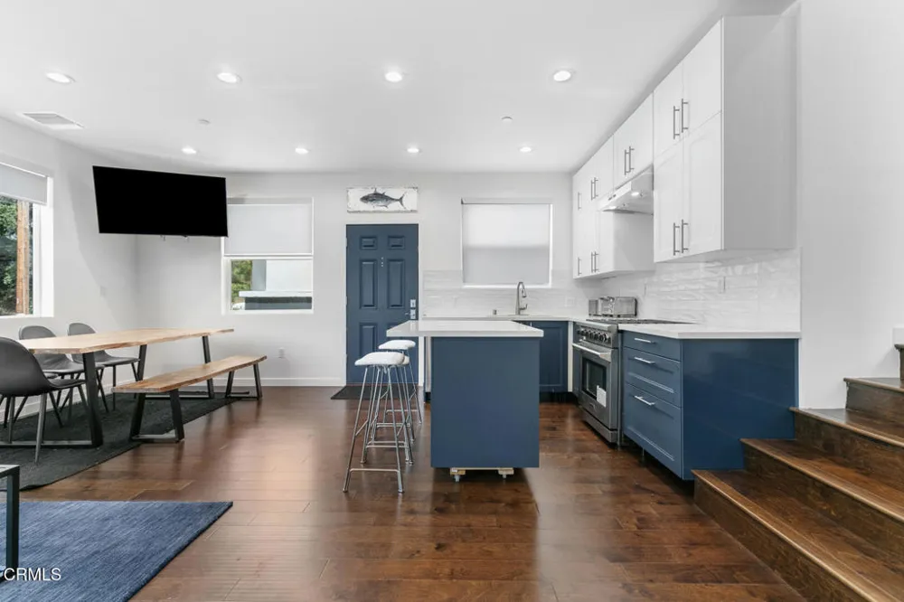 2748 Hollister Terrace #A Glendale, CA 91206